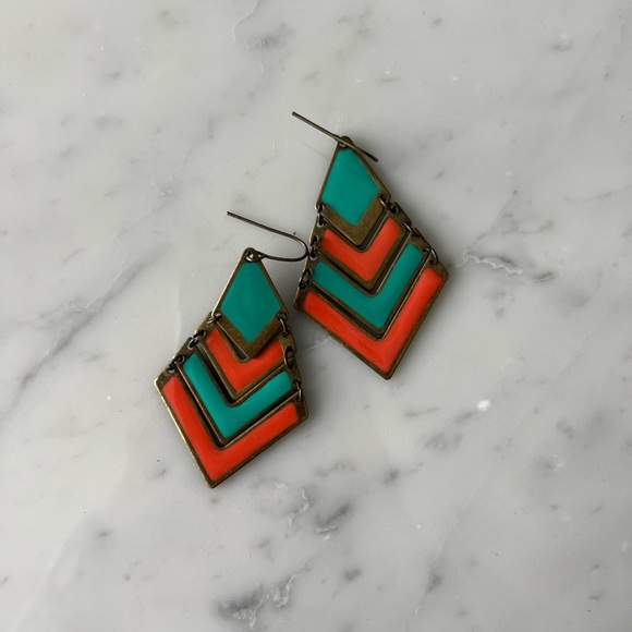 Free Press Earrings - Picture 3 of 3